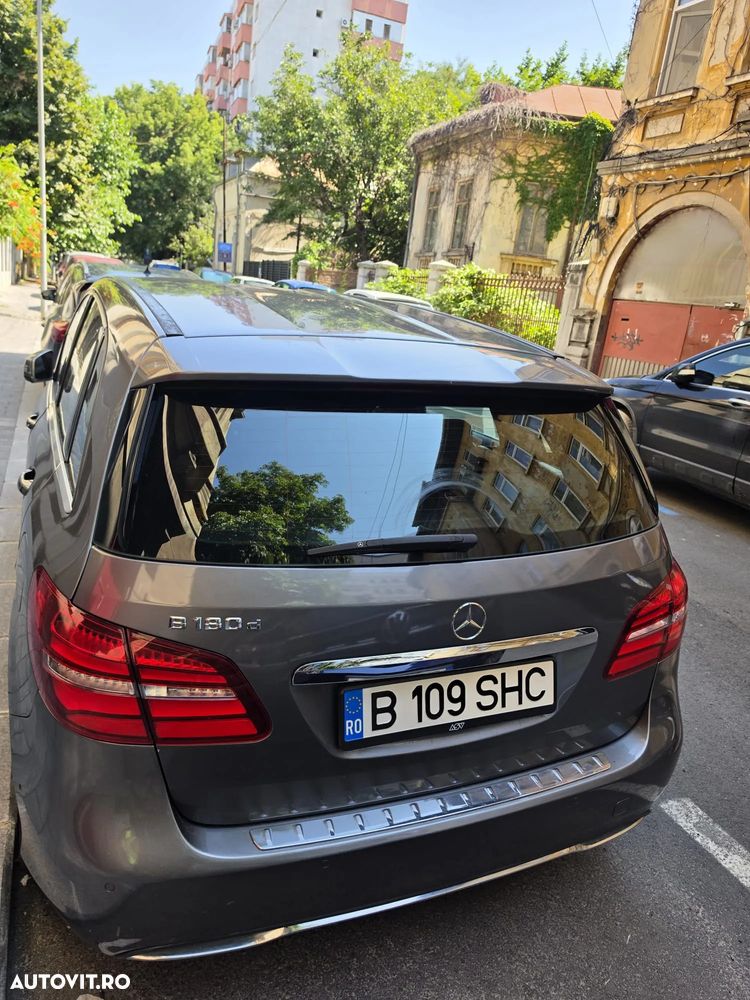 Mercedes-Benz B 180 - 3