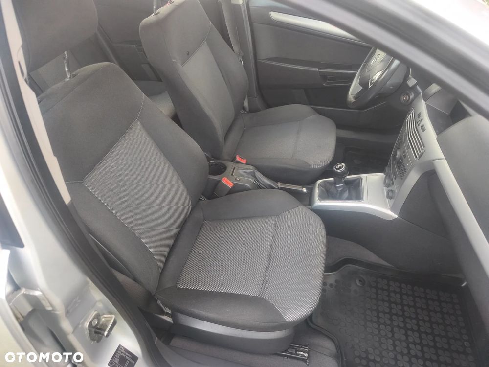 Opel Astra 1.6 - 19