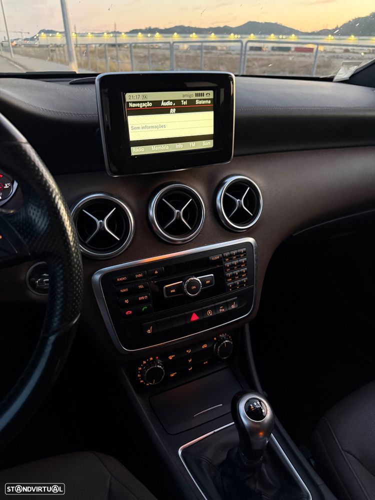 Mercedes-Benz A 180 CDI AMG Line - 15