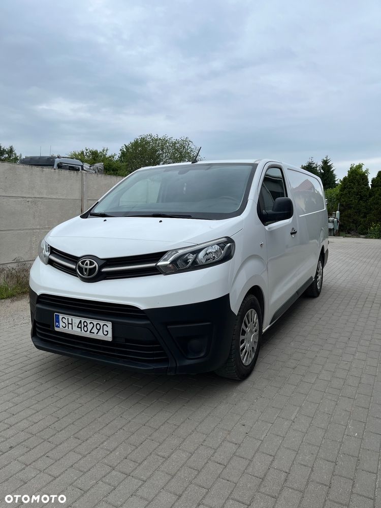 Toyota Proace - 1