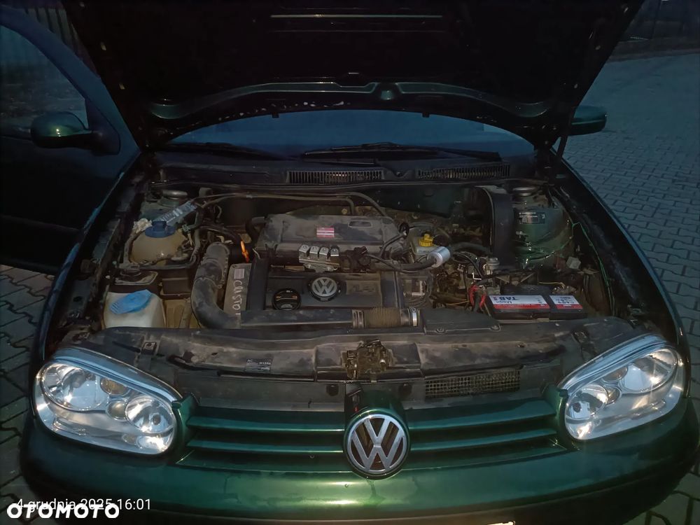 Volkswagen Golf - 14