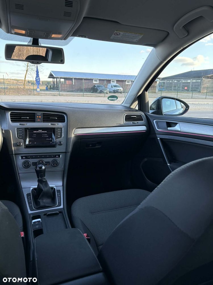 Volkswagen Golf 1.6 TDI DPF BlueMotion Technology Comfortline - 10