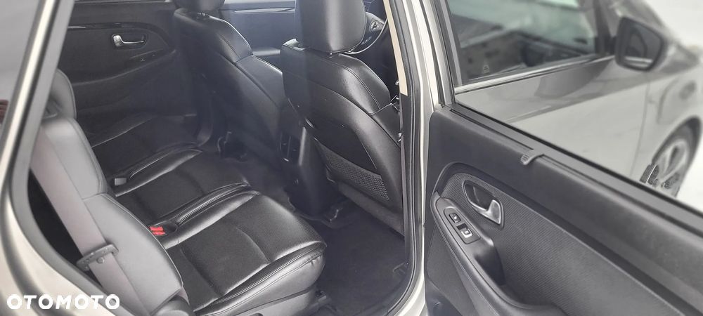 Kia Carens 1.7 CRDi 136 Fifa World Cup Edition - 13