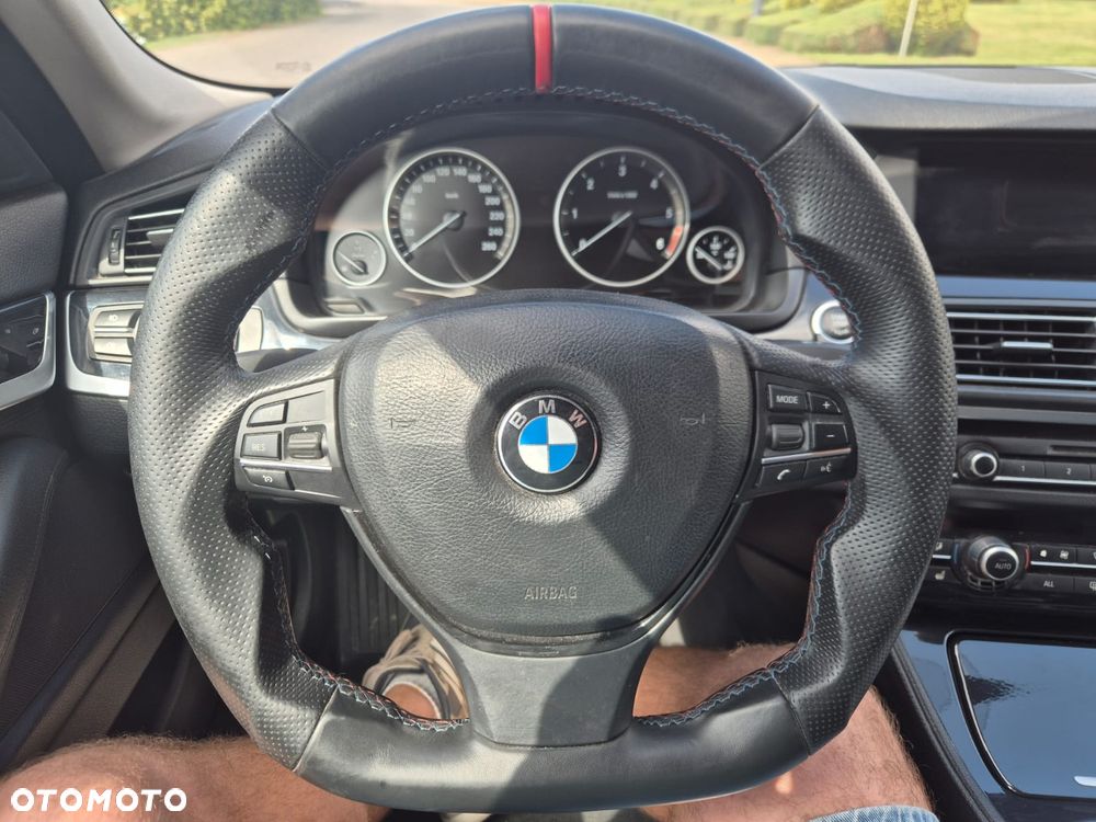 BMW Seria 5 525d - 7