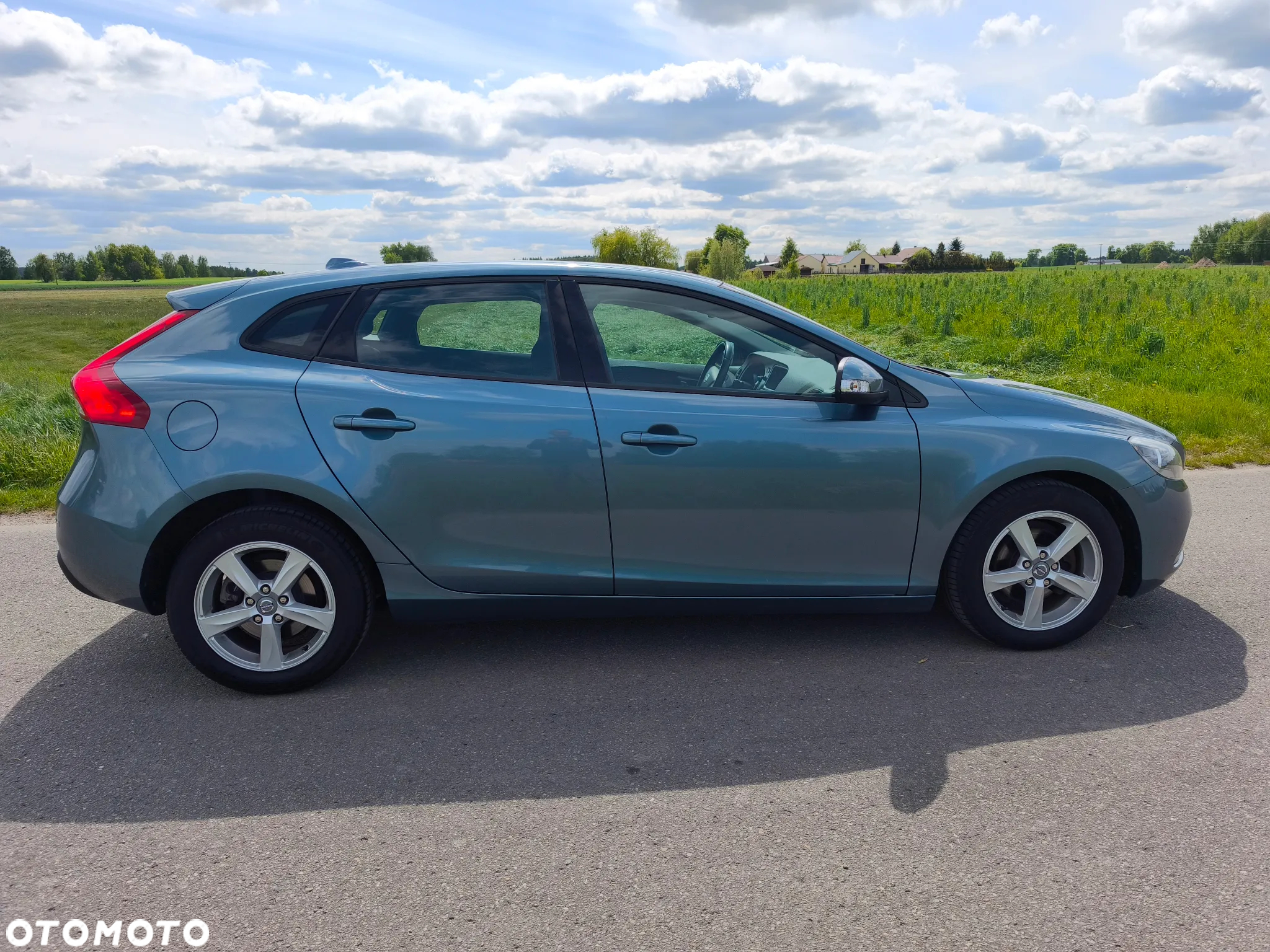 Volvo V40 D2 Momentum - 4