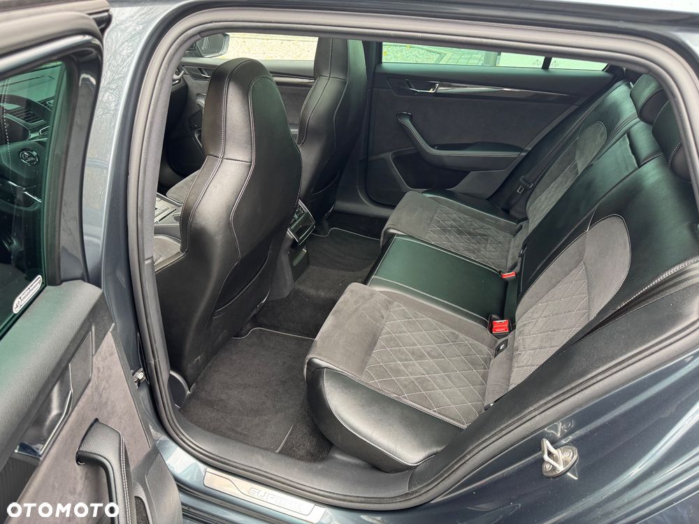 Skoda Superb 1.4 TSI Plug-In Hybrid Sportline DSG - 16