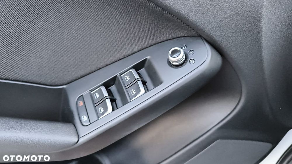 Audi A4 Avant 2.0 TDI Multitronic - 23