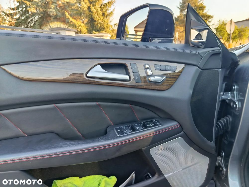 Mercedes-Benz CLS 500 4Matic 7G-TRONIC - 11