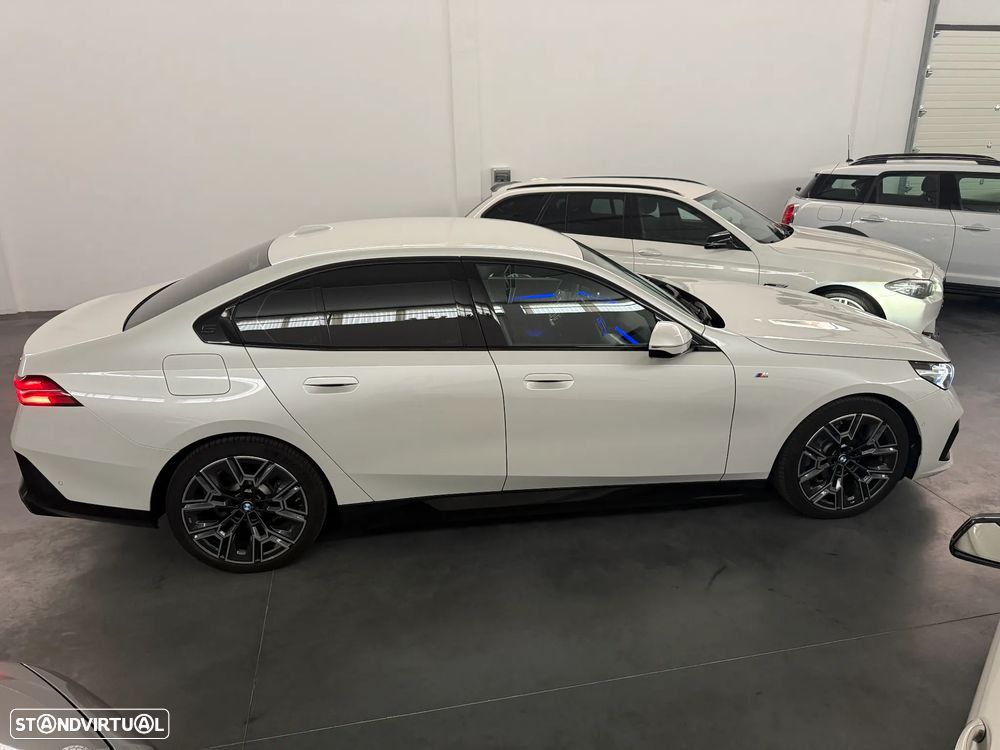 BMW 530 e Pack Desportivo M Pro - 15