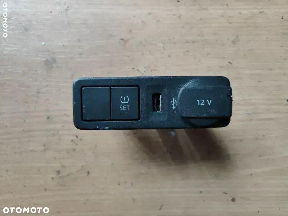 Panel przycisków Seat MII 1S0863617