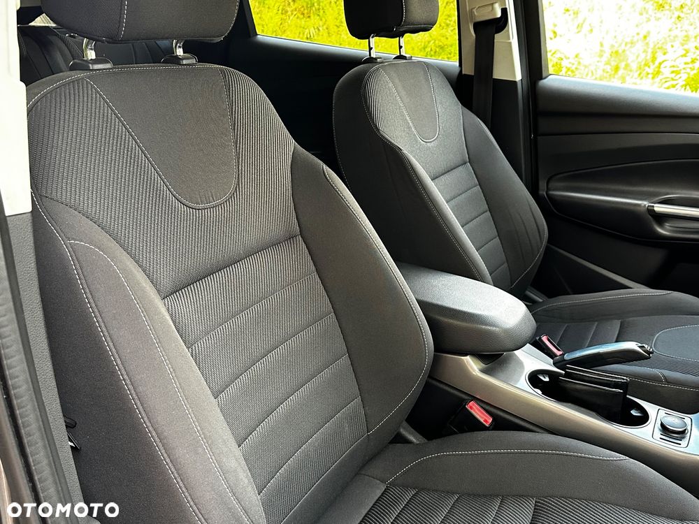 Ford Kuga - 19