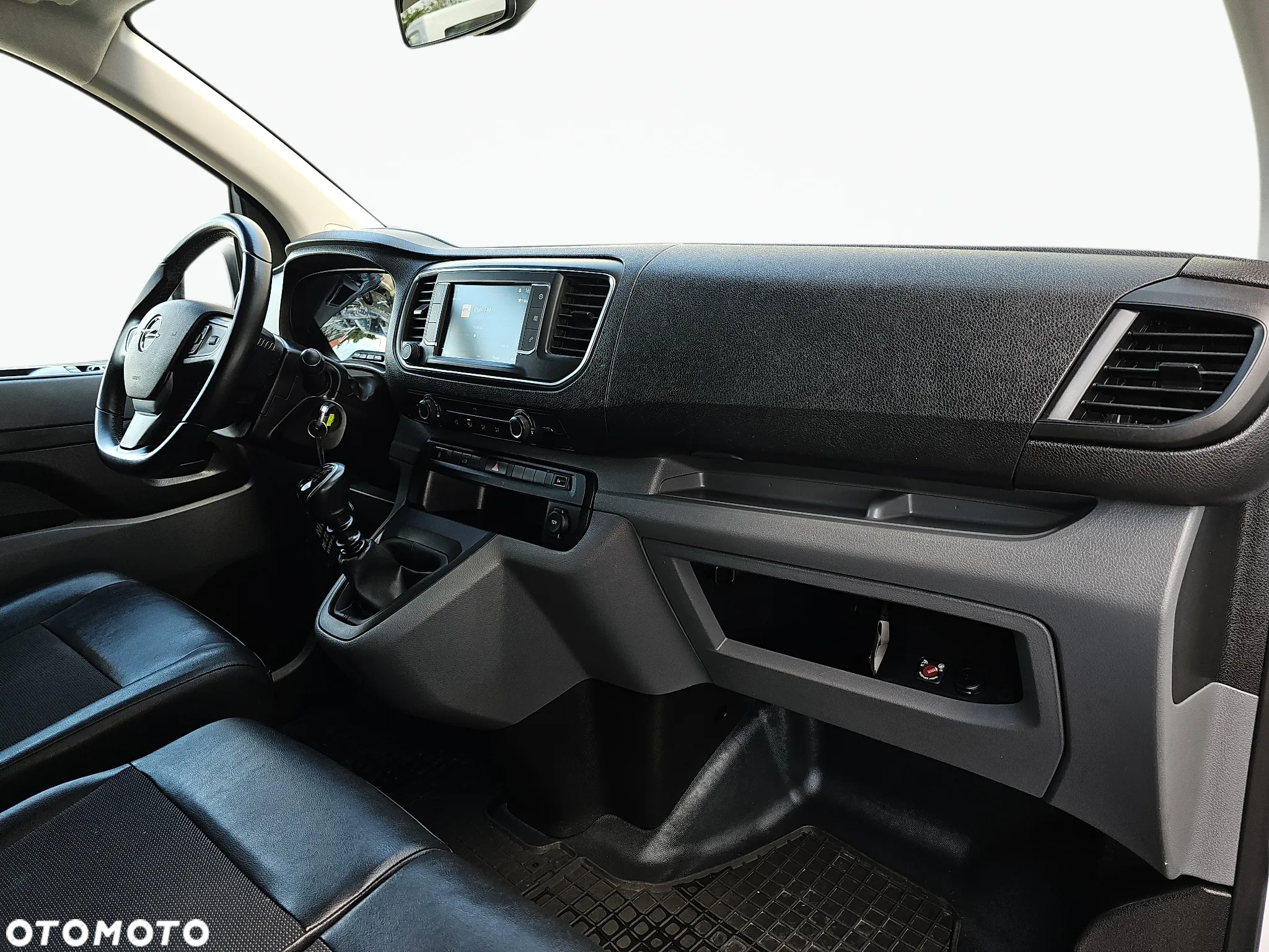 Opel Vivaro - 17