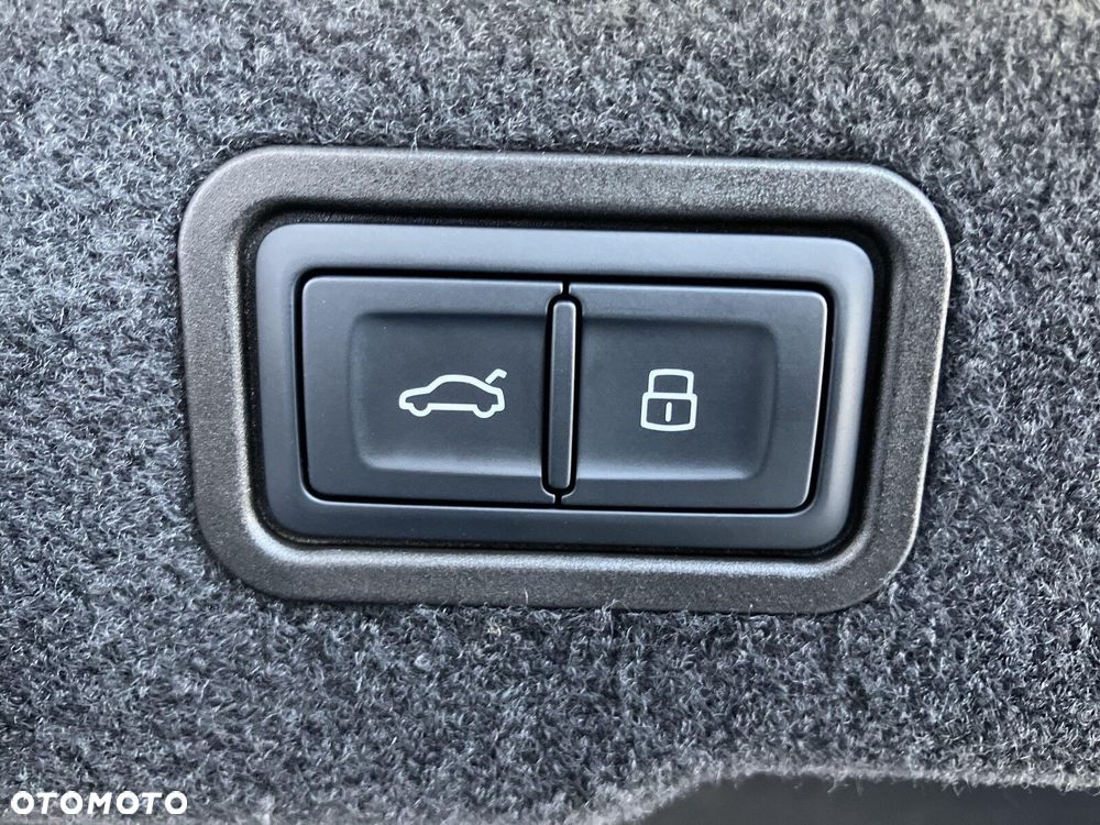 Audi A8 60 TFSI e Quattro Tiptronic - 16