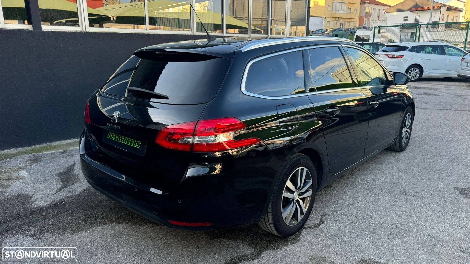 Peugeot 308 1.5 BlueHDi Allure Pack EAT8 - 8