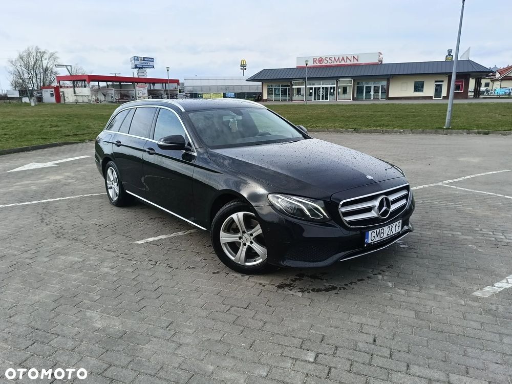 Mercedes-Benz Klasa E 220 d 4Matic All-Terrain 9G-TRONIC Exclusive - 2