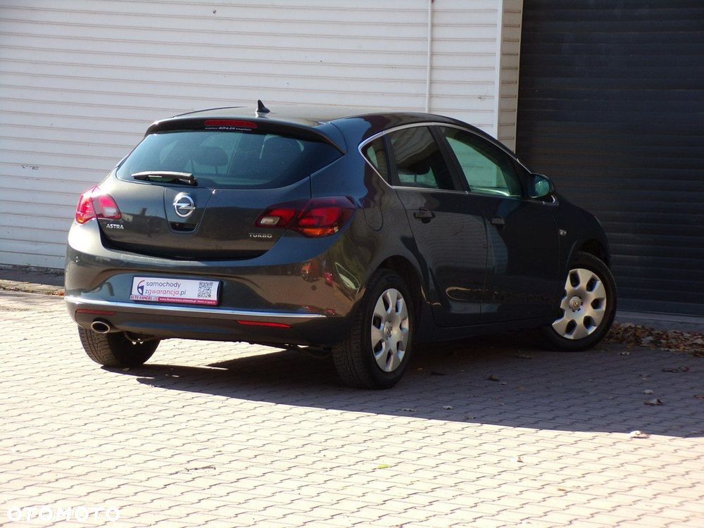 Opel Astra - 12