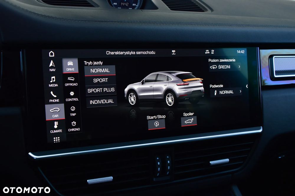 Porsche Cayenne Standard - 35
