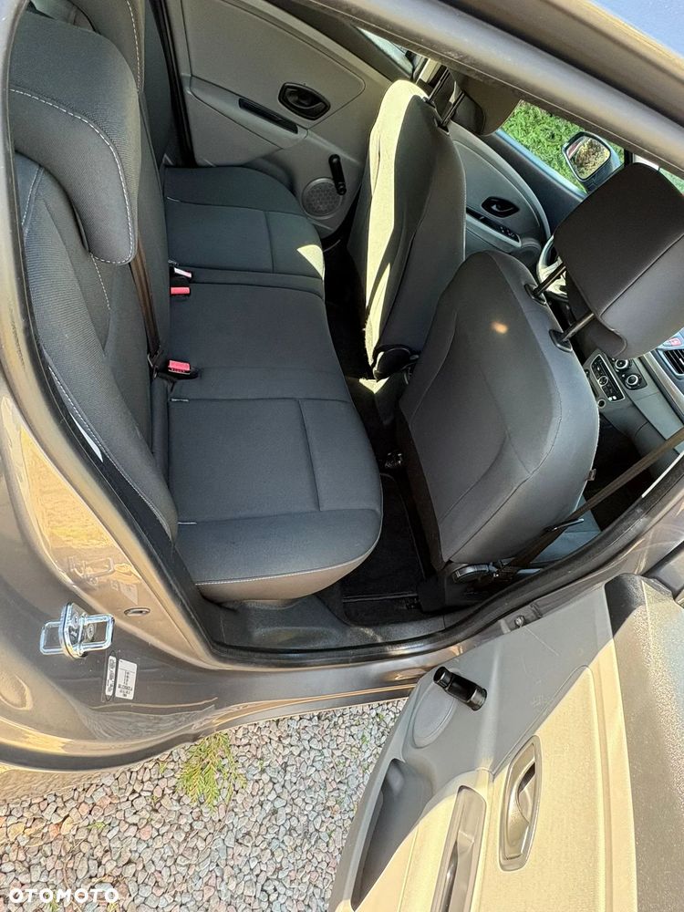 Renault Megane 1.6 16V Expression - 8