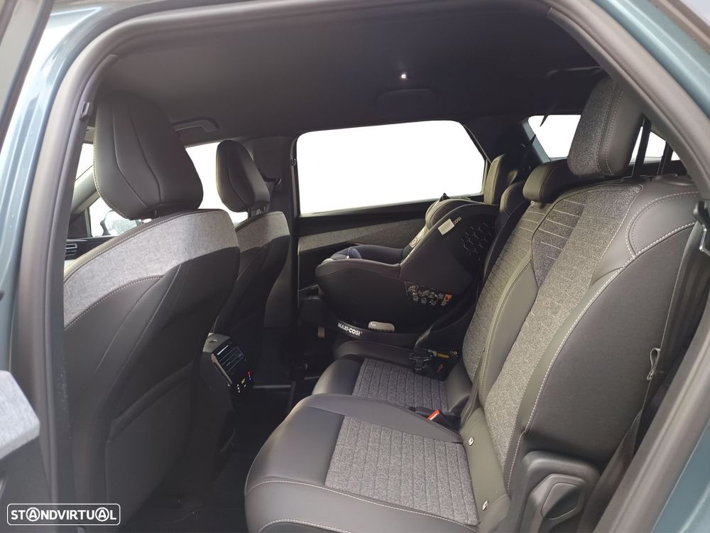 Peugeot E-5008 73 kWh Allure - 30