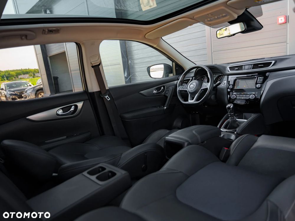 Nissan Qashqai 1.5 dCi Tekna+ - 17