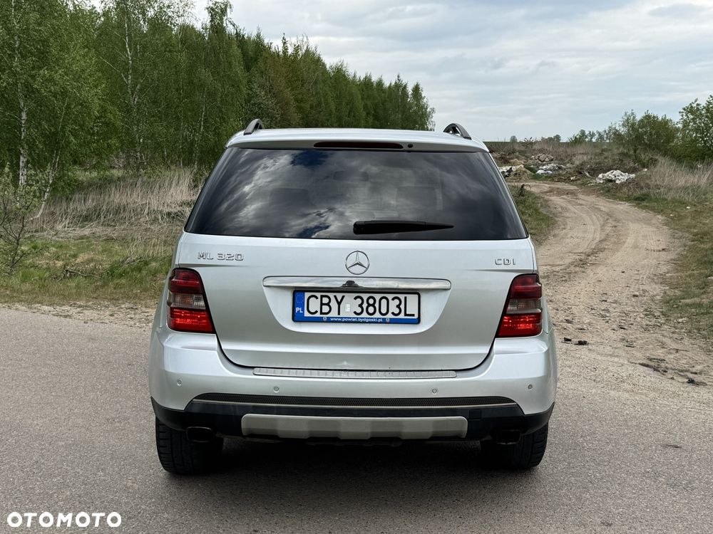 Mercedes-Benz ML - 16