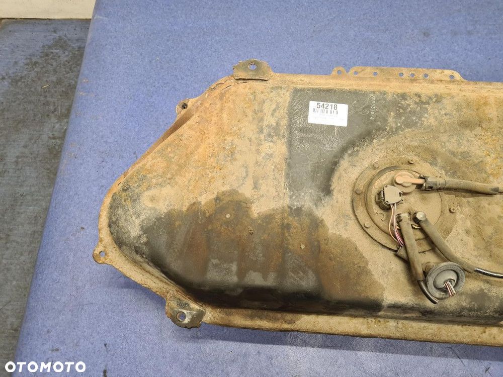 TOYOTA YARIS I 1.4D  ZBIORNIK PALIWA - 2