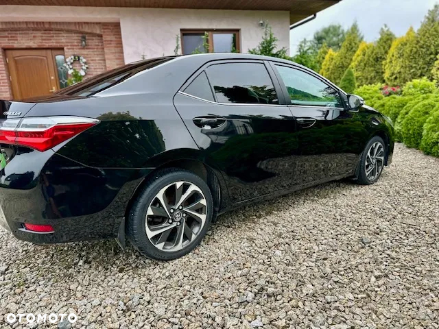 Toyota Corolla - 6