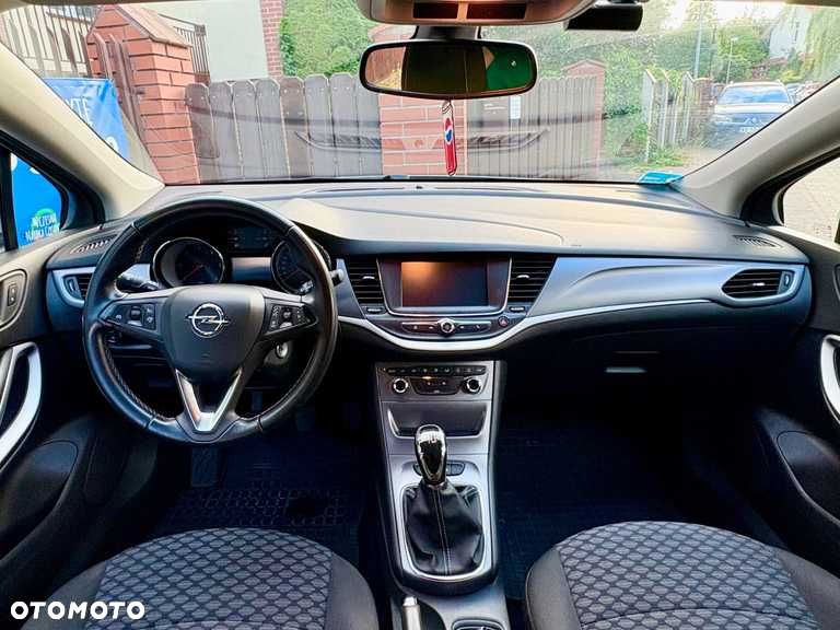 Opel Astra 2018 photo 3