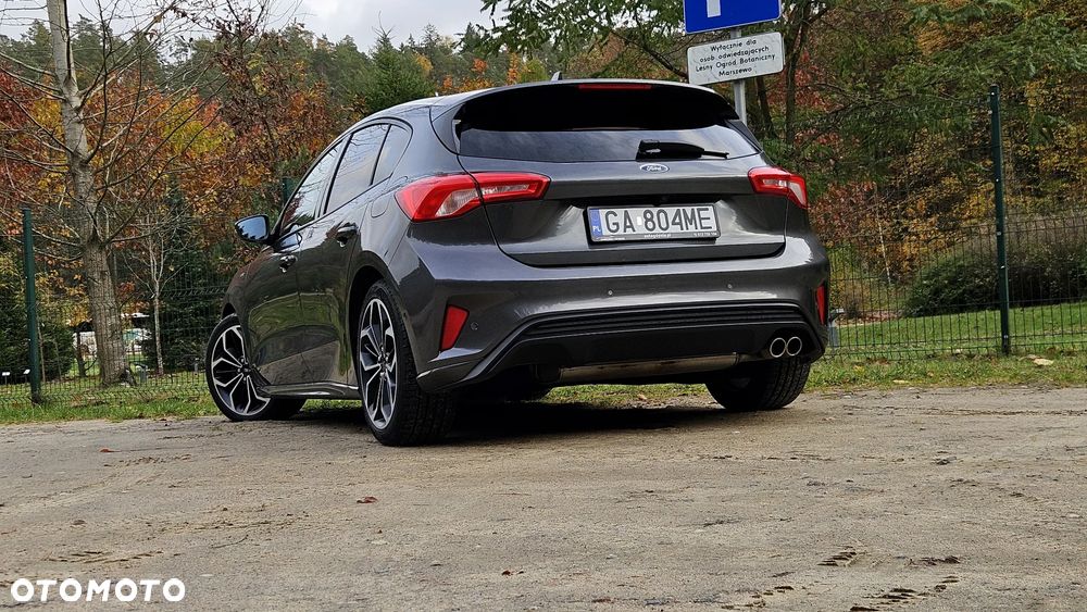 Ford Focus 1.5 EcoBoost ST-Line - 13
