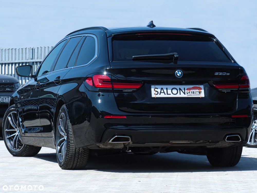 BMW Seria 5 530e sport - 36