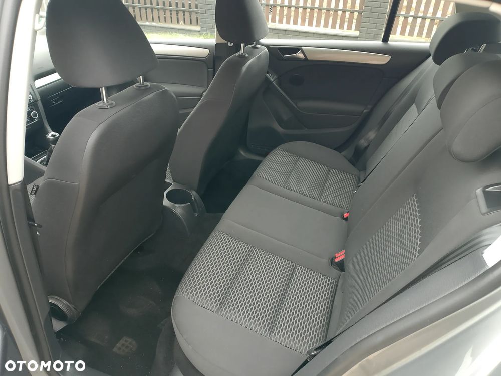 Volkswagen Golf 1.6 TDI DPF Trendline - 14