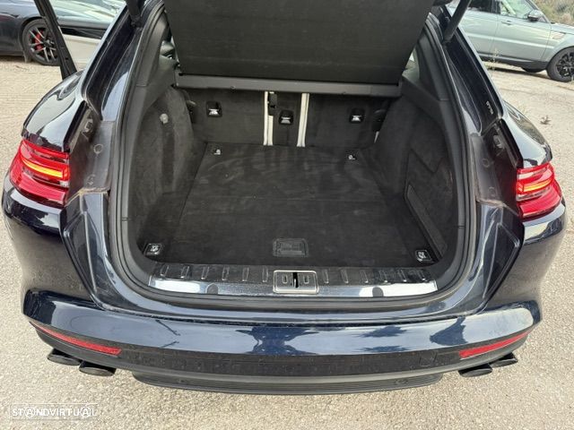 Porsche Panamera Sport Turismo - 36