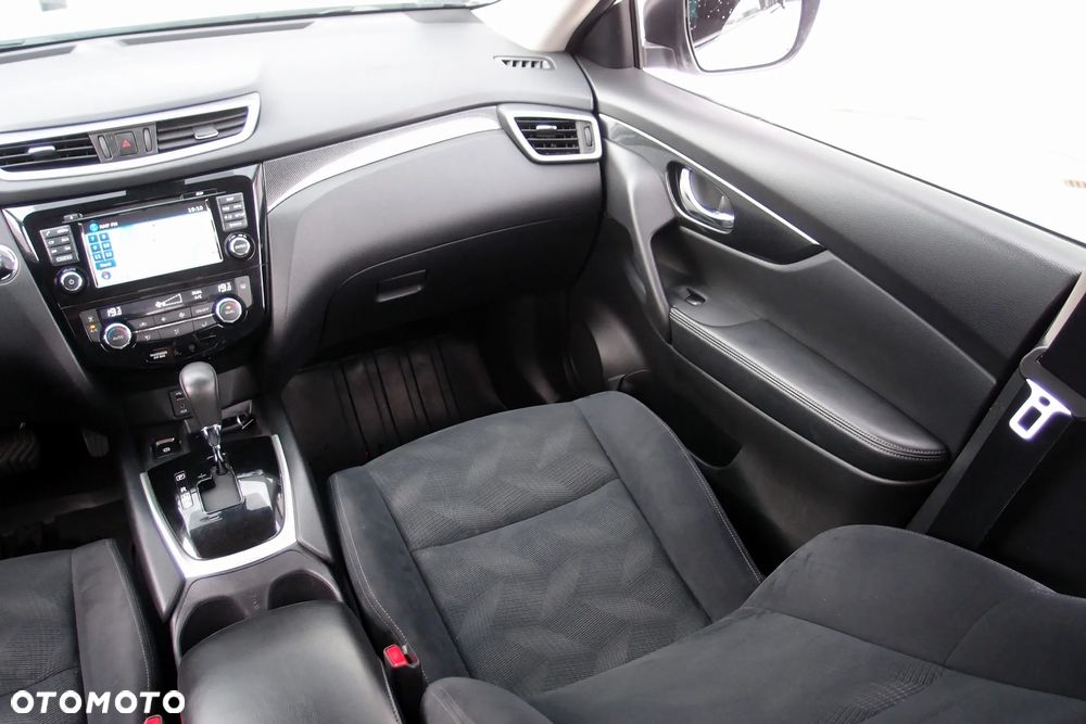 Nissan X-Trail 2.0 dCi N-Vision Xtronic 4WD - 7