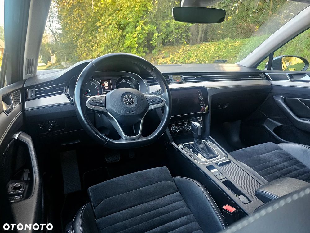 Volkswagen Passat 2.0 TSI Elegance DSG - 26