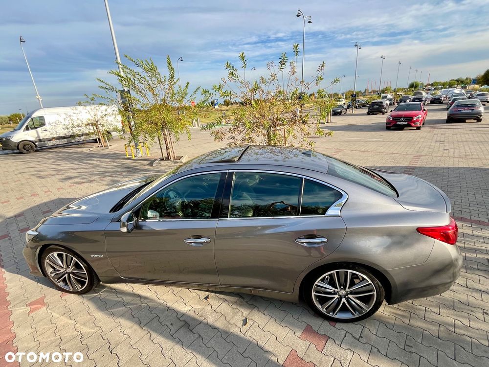 Infiniti Q50 - 12