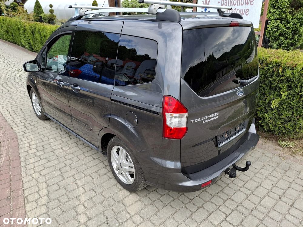 Ford Tourneo Courier 1.0 EcoBoost S&S Titanium - 7