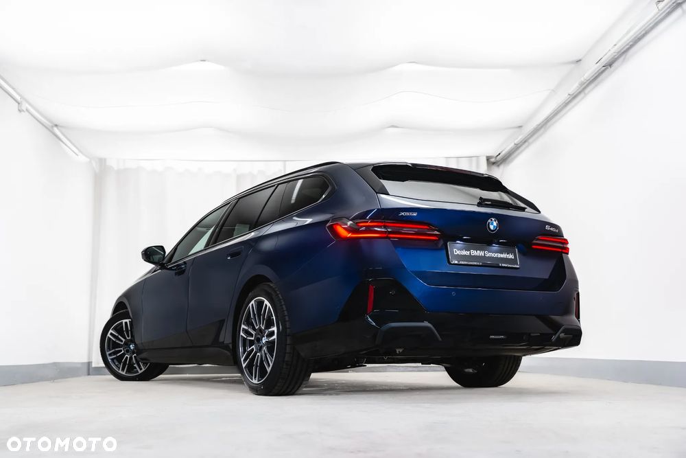 BMW Seria 5 540d xDrive mHEV M Sport - 14