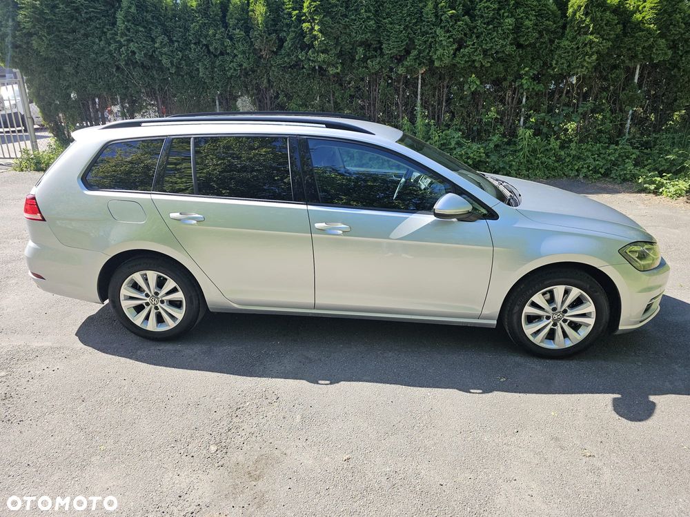 Volkswagen Golf - 4