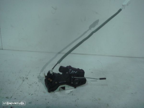 Fecho Da Porta Trás Dto Bmw 3 (E46) - 1