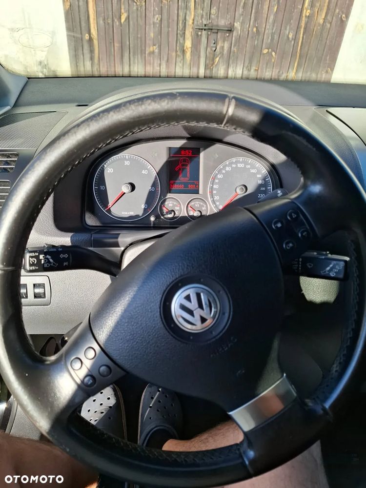 Volkswagen Touran - 7