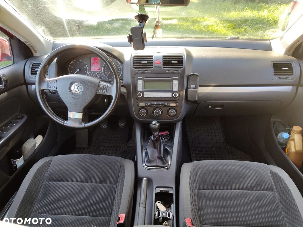 Volkswagen Golf 1.6 Comfortline - 8