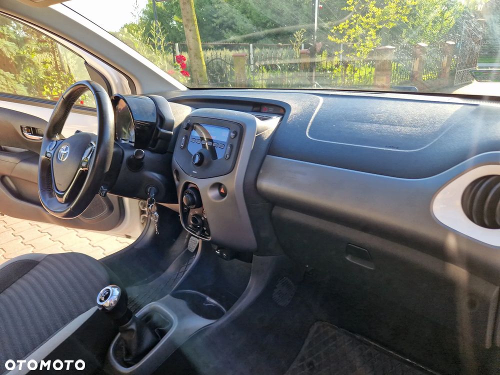 Toyota Aygo 1.0 VVT-i JBL Edition - 31