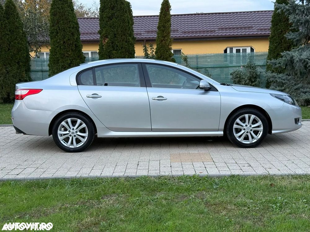 Renault Latitude 2.0 dCi Luxury - 18