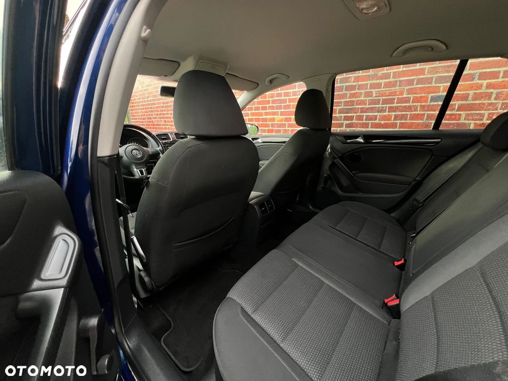 Volkswagen Golf - 11