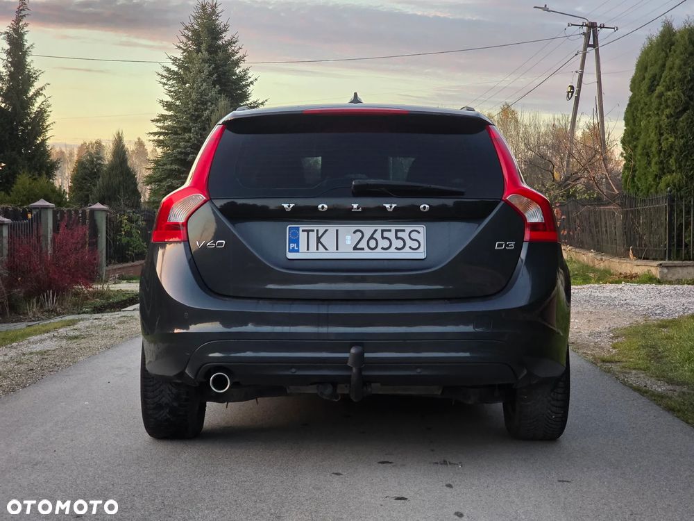 Volvo V60 D3 Drive-E Momentum - 12