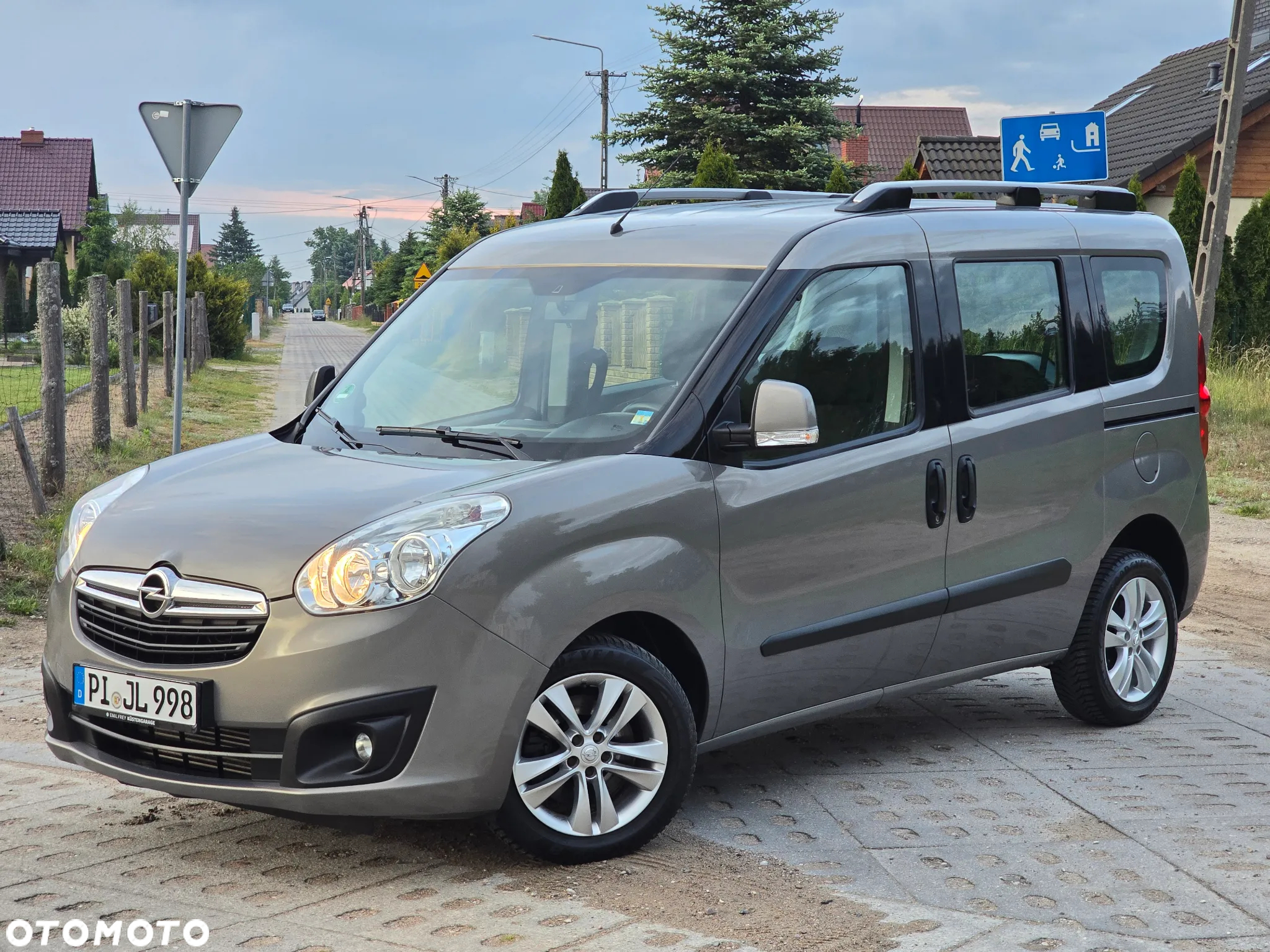 Opel Combo Tour 2.0 CDTI Cosmo - 12