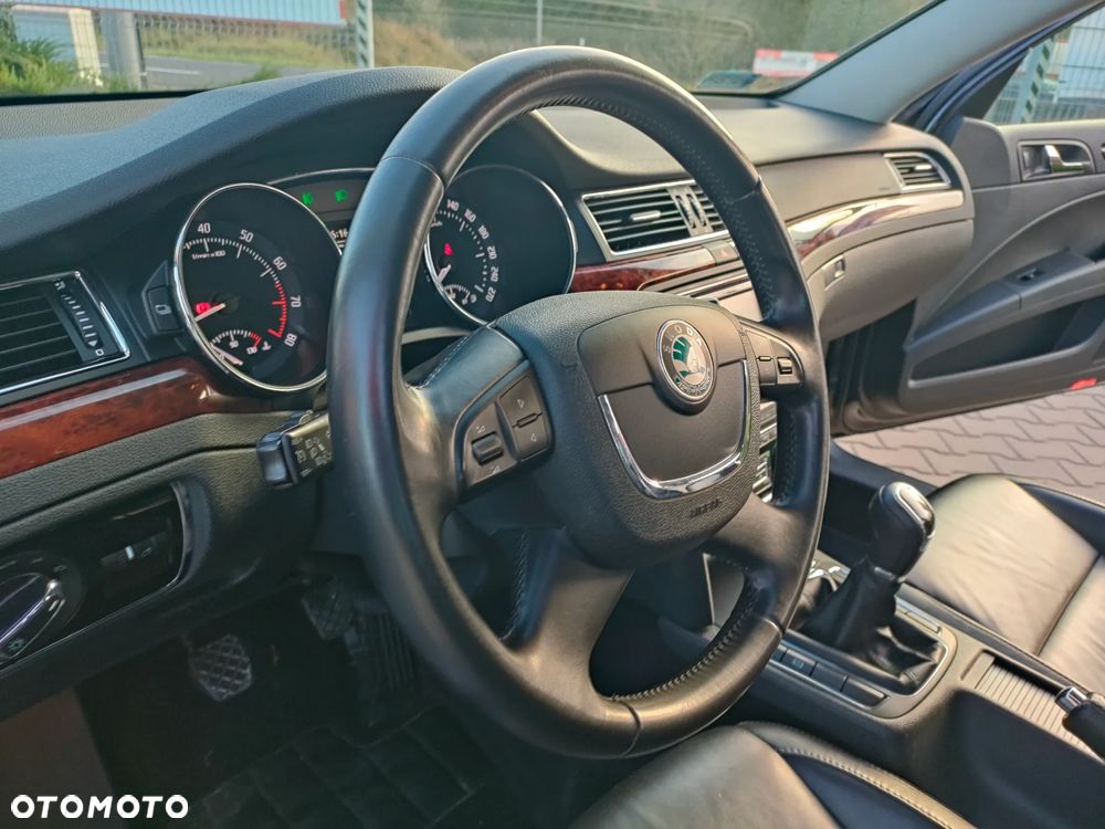 Skoda Superb 1.4 TSI Elegance - 26