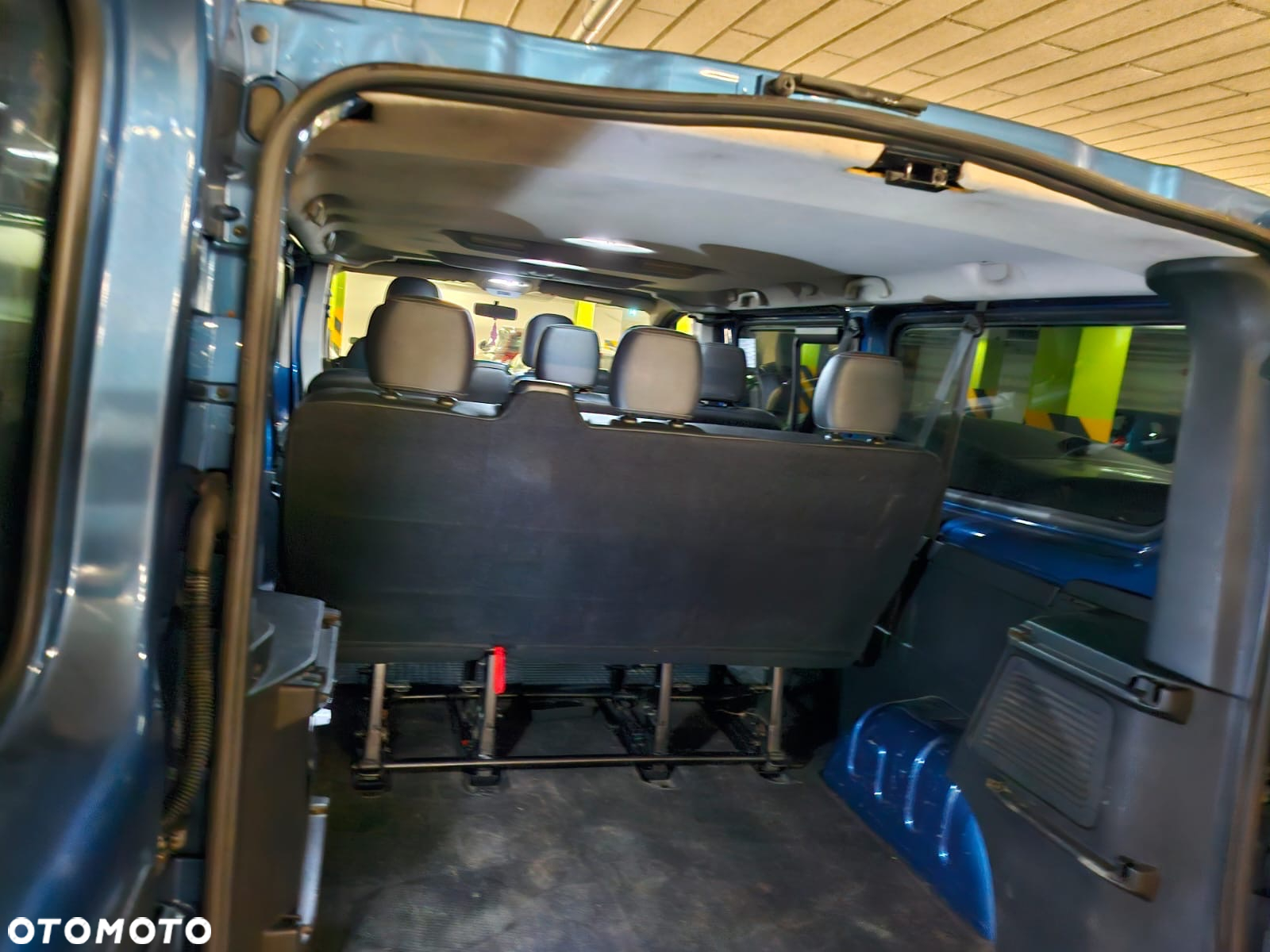 Opel Vivaro L2H1 2,9t Elegance - 9