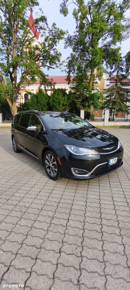 Chrysler Pacifica - 14