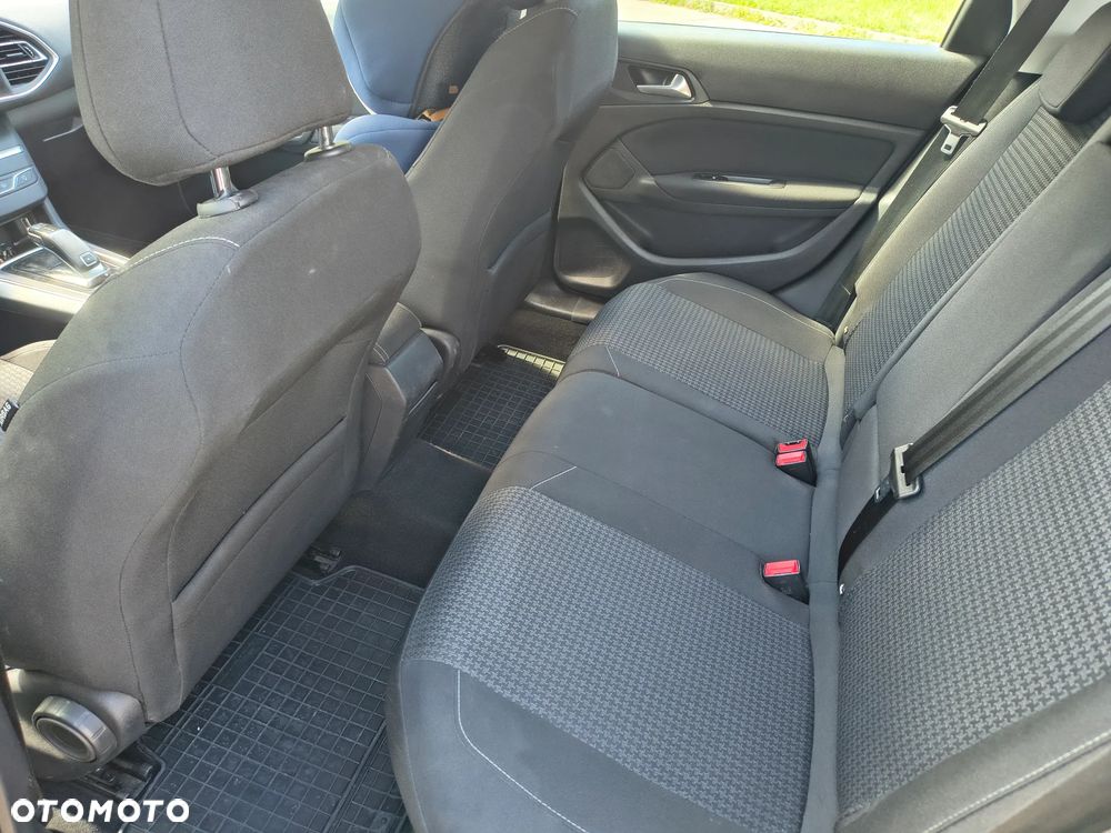 Peugeot 308 - 6